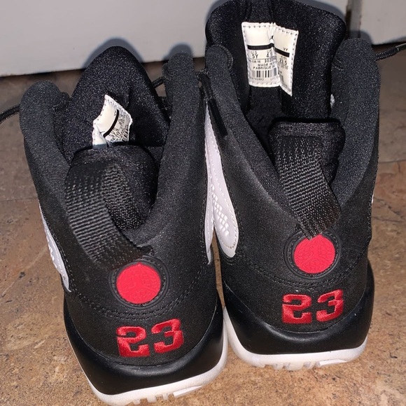 Jordan 9 retro OG Space Jam 2016 white red black size 5 grade school - Picture 11 of 11